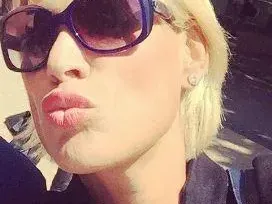 Мъж или жена? Ето я Ивон от Биг Брадър преди 10 години (+СНИМКИ по бански)