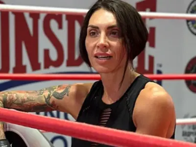 На боксова гала в Унгария: Черната Златка ще се бие с гъркиня ВИДЕО