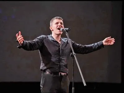 Николай Иванов от "Гласът на България": Бях 120 кг и се сринах, а сега съм на върха