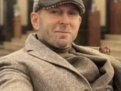 Синът на Нотариуса изтрещя:  Аз съм Господ! СНИМКИ