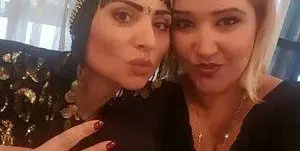 Софи Маринова заби индийска точка на челото си