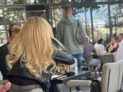 Спипаха Нора Недкова с мистериозен мъж! (СНИМКА)