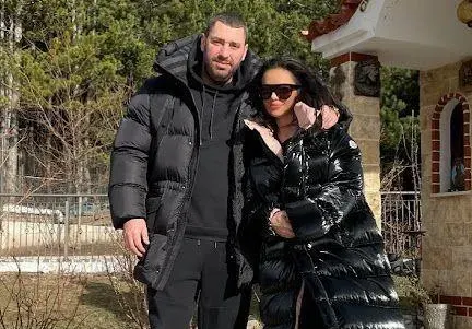 Спукаха я от подигравки! Мария нахлузи гащите на Миро Дзвера (СНИМКИ)