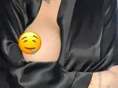 Сузанита лъсна дибидюс в сайт за възрастни (ВУЛГАРНИ СНИМКИ)