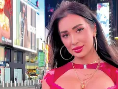 УАУ! Атижа от „Биг Брадър“ показа ОГРОМНИТЕ си задни части (ВИДЕО)