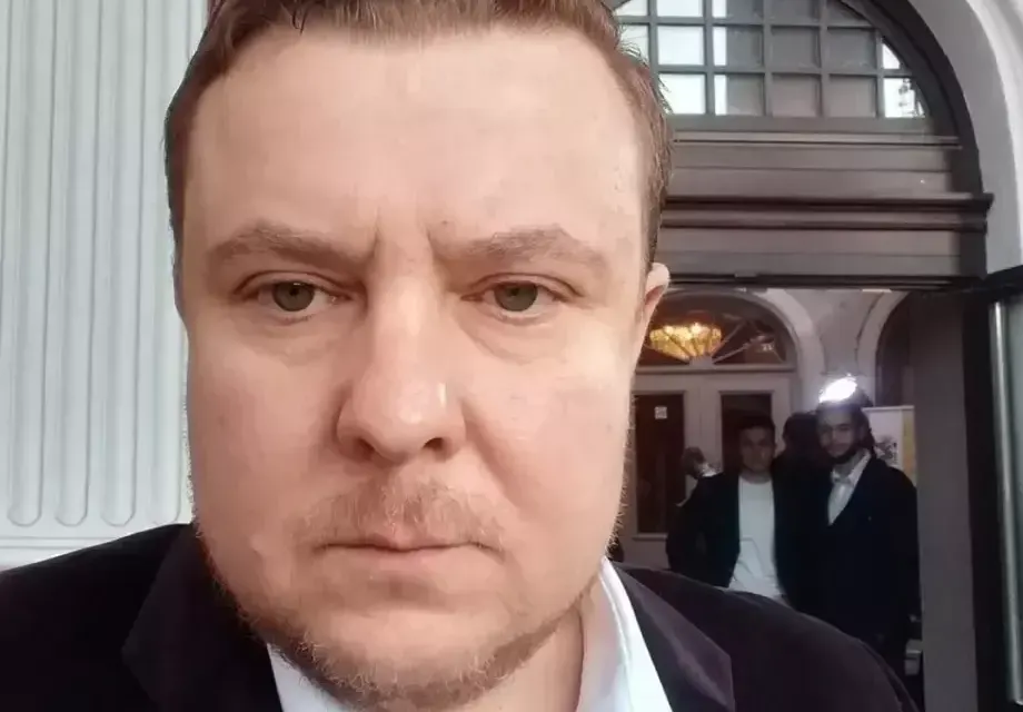 Васил Драганов  купи нов апартамент, търси и вила с басейн