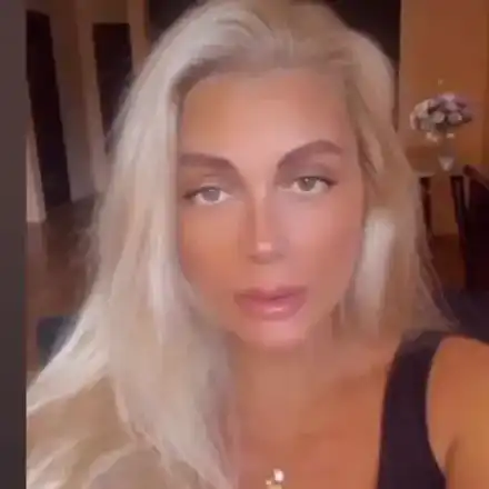 Венета Райкова люби чужденец от 3 години