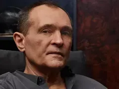 Болезнено суетен: Васил Божков прекали с фотошопа (Снимки)