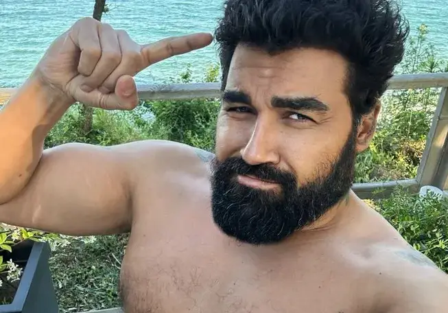 Азис сразил „Гласът на България“, поискал 1 милион, за да е жури в предаването