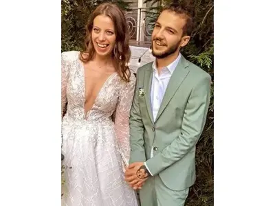 Бившата на Бойко Кръстанов чака бебе от музикант