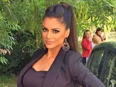 Брадърката Беба е двойничка на Преслава