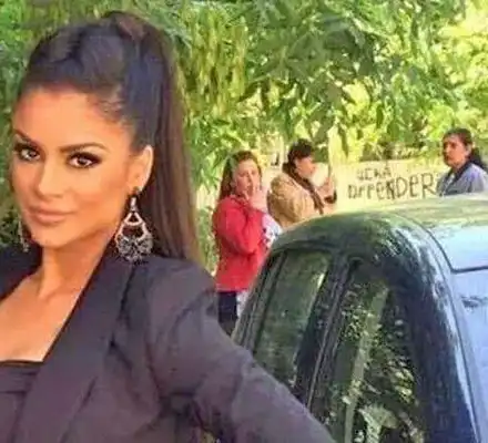 Брадърката Беба е двойничка на Преслава