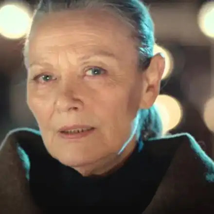 Цветана Манева: Оправих си зъбите в чест на юбилея