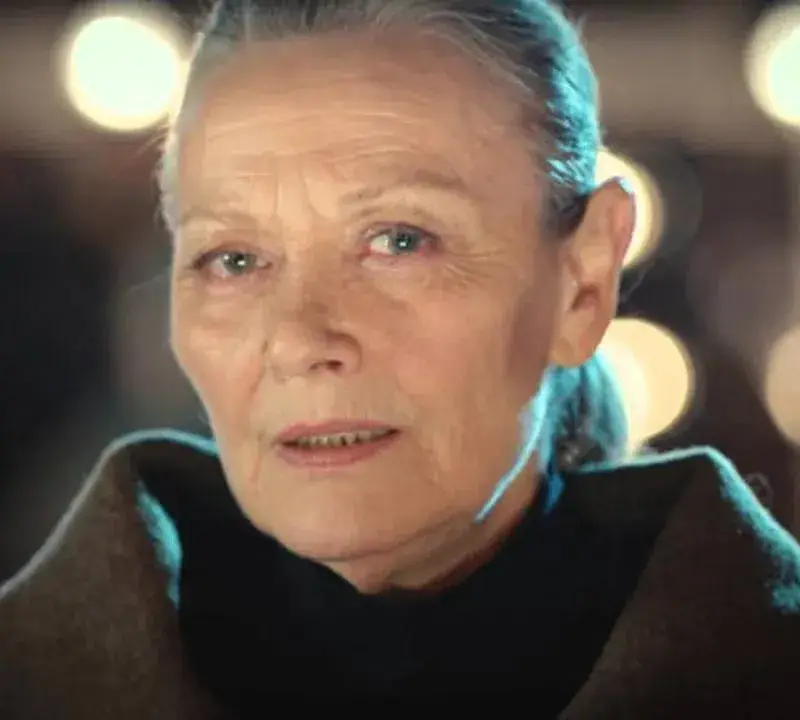 Цветана Манева: Оправих си зъбите в чест на юбилея