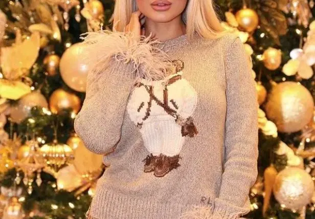 Цвети Янева заведе майка си върху небостъргач