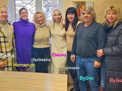 Емили Тротинетката намери пари! Превръщат я в жена в белградска клиника