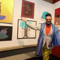 Евгени Минчев се кара с позната за крава