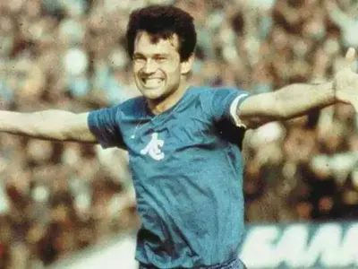 Журналисти разкриват в книгата си "Гунди":  Аспарухов не е бил агент на ДС и не е имал любовници!