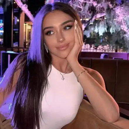 Майката на Мис България я конкурира по красота (Снимки)