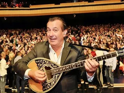 МРЪСЕН НОМЕР: Панайот пак прецака Кичка (Снимки)