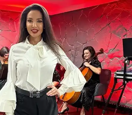 Наталия Гуркова се гушка с известен актьор ФОТО