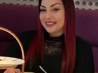 Няма да я познаете!! ИЗРЯЗАХА корема на Вики от Хелс китчън (СНИМКИ)