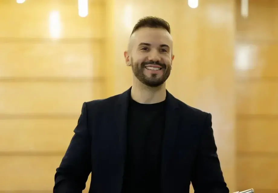 Откраднаха дипломата на Крум