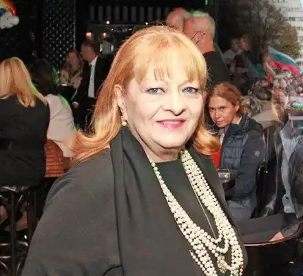 Певицата Богдана Карадочева: Протестите няма нищо да решат