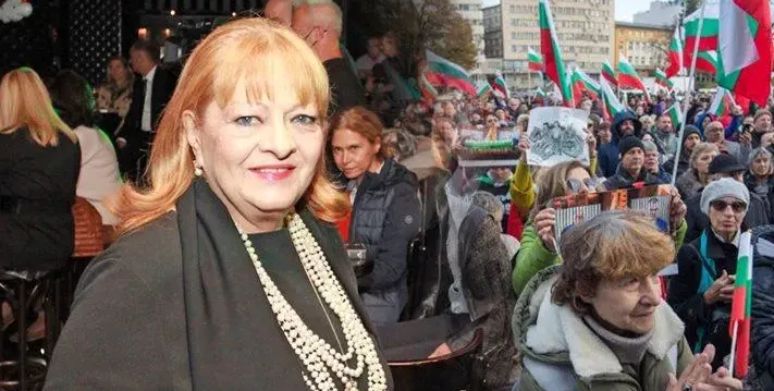 Певицата Богдана Карадочева: Протестите няма нищо да решат
