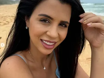 Победителката от „Един за друг“ пръска луди пари за нови зъби