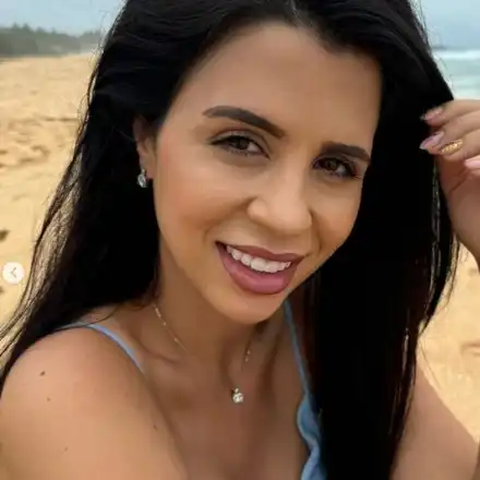 Победителката от „Един за друг“ пръска луди пари за нови зъби