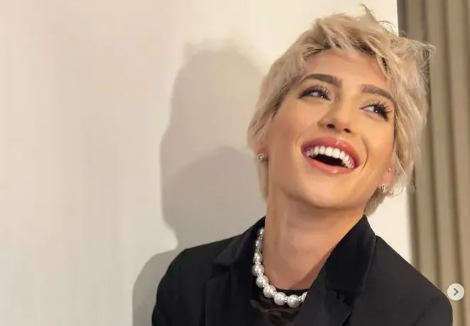 Преди постите: Ромина Андонова яде като за последно СНИМКА
