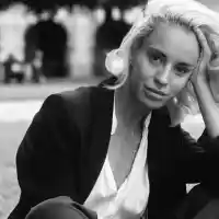 Радина е в шок - блъснаха кучето ѝ!