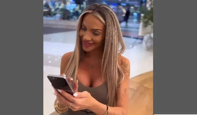 Русата Златка накара Карен да побеснее от ревност! Вижте с кого се награби