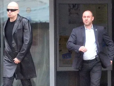 Слави Трифонов вкара бодигарда си в парламента