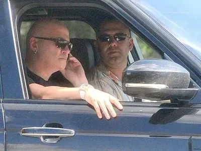 Слави Трифонов вкара бодигарда си в парламента