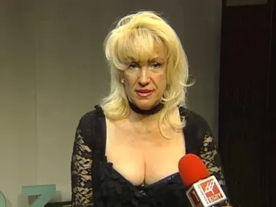 След две животоспасяващи операции в Германия: Още е в “мъгла” зрението на Сашка Васева