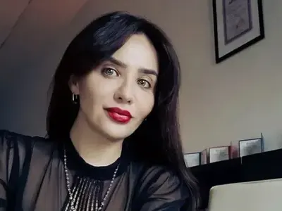 След като се омъжи тайно:   Елен Колева бременна на 40 г. (СНИМКИ)