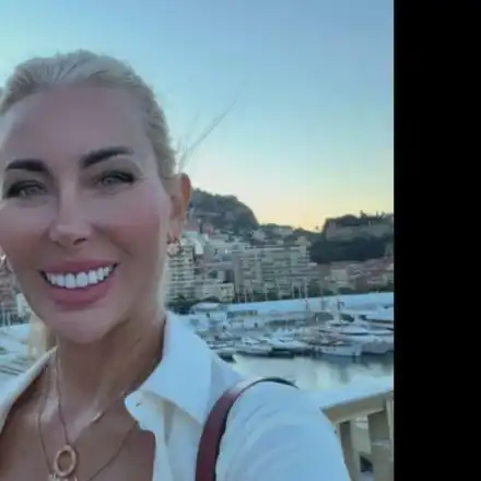 Тоца пак се фука: Имам чанта за 10 бона, значи съм умна (СНИМКИ)