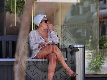 УЖАС! Андреа шашка почти гола и без грим ПАПАРАШКИ СНИМКИ