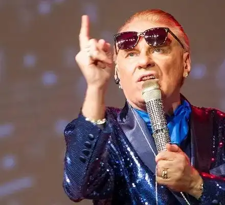 25 бона взима Васил Найденов да пее за ЧНГ!