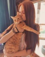СЛУХОВЕТЕ се оказаха истина: Котка издаде новата на Деян Донков (СНИМКИ)