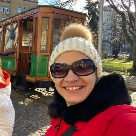 Албена Вулева се вози на ретро трамвая