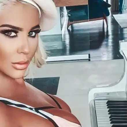 Андреа на системи по празниците