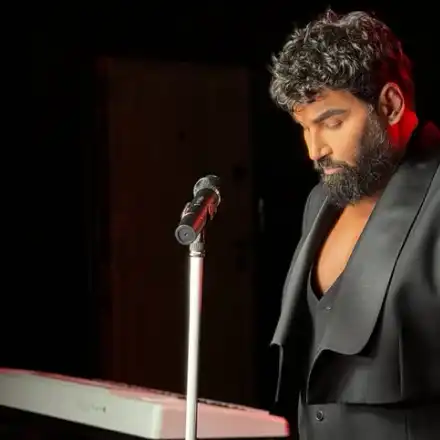 Азис на една сцена с „Джипси кингс“ (ФОТО)