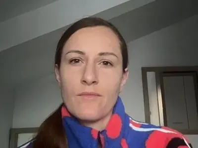 Боксьорът Калин Симеонов, рекламно лице на пирамидата BETL: Плашат ни със смърт!