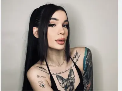 Брадърката Анджела се надсмива над хейтърите