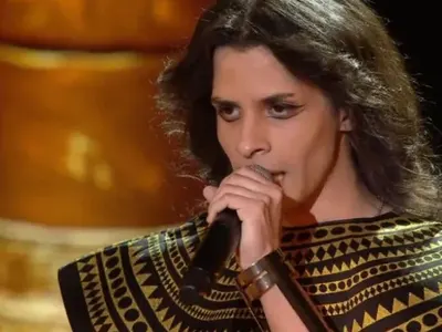 Българския Принс  подхлъзва дъщерята на  Наталия Симеонава