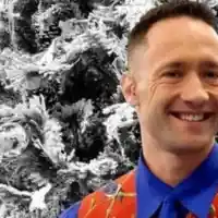 Дарин Ангелов е силно набожен