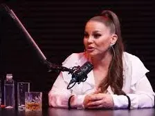 Деси Слава тормозена от баща пияндурник